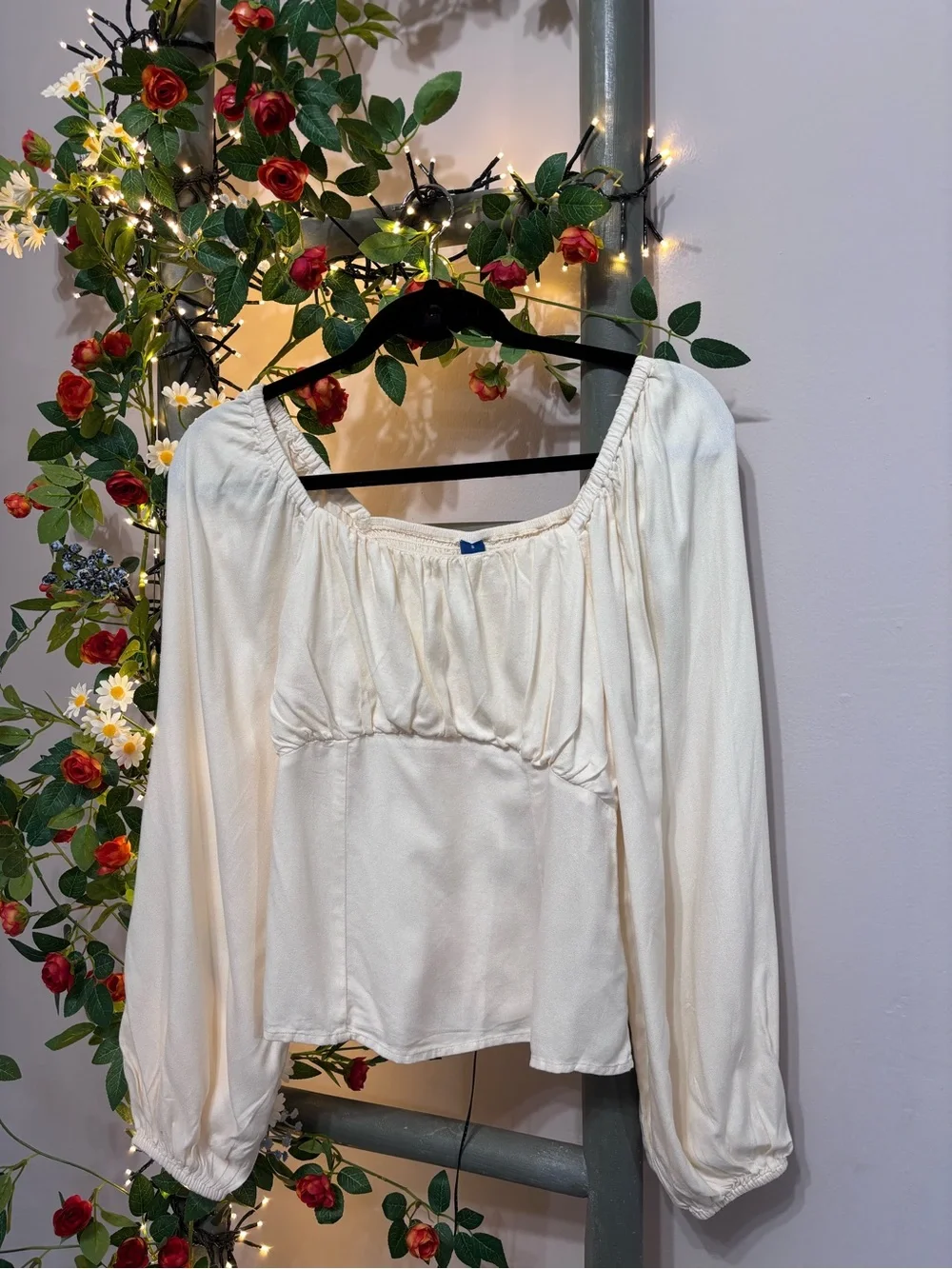 Old Navy Cream‎ Peasant Blouse with Long Puff Sleeves